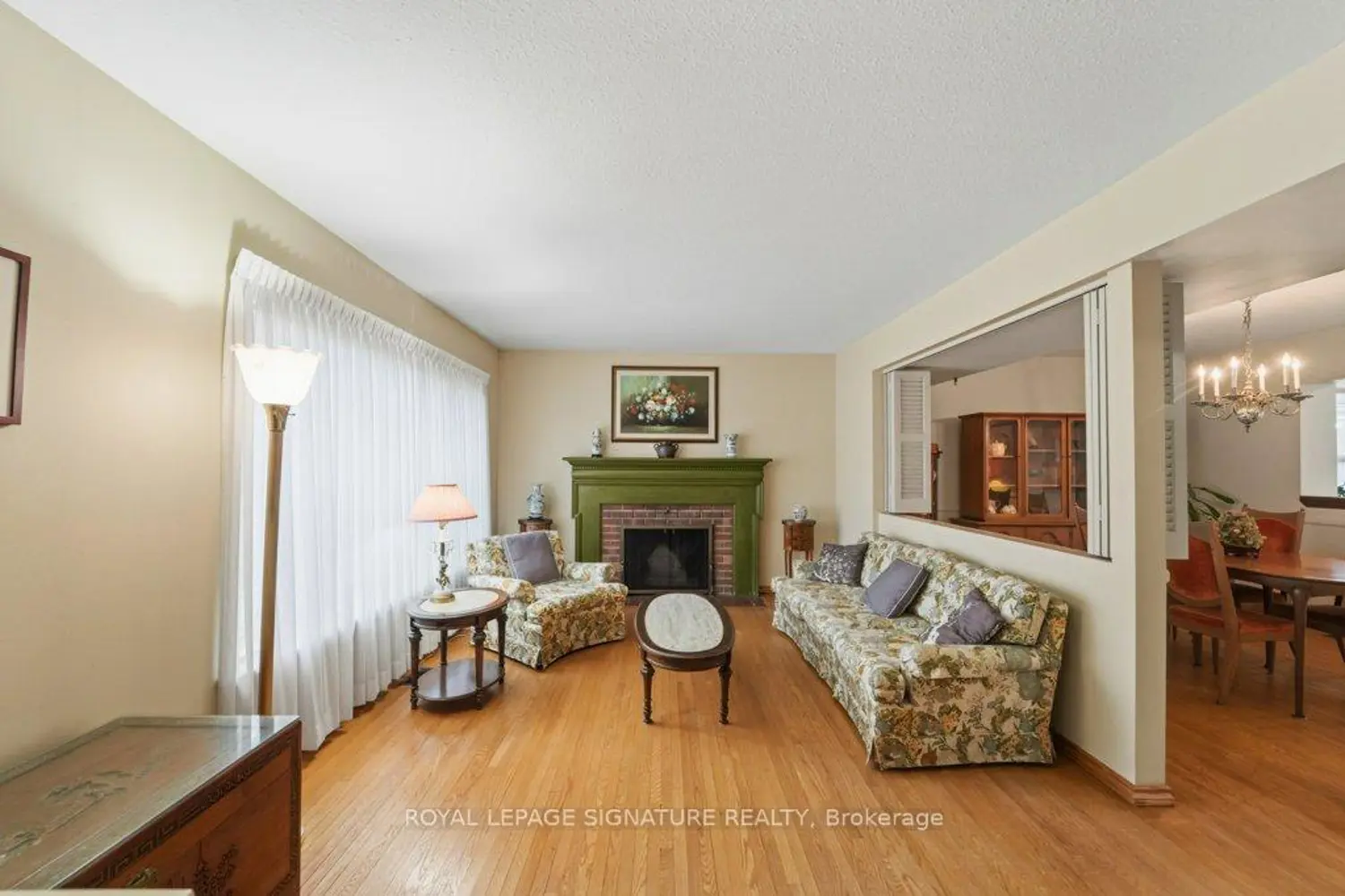8 Underhill Drive photo 5