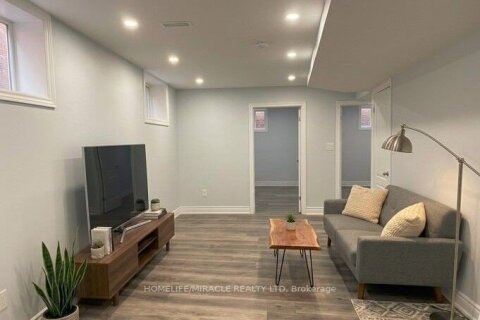 Additional image 8 of 107 Castle Oaks Crossing, Brampton, ON, L6P 3V2