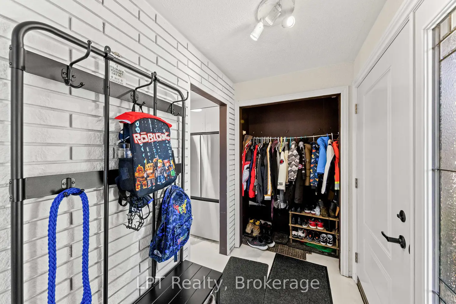 7 Briarbluff Avenue photo 4