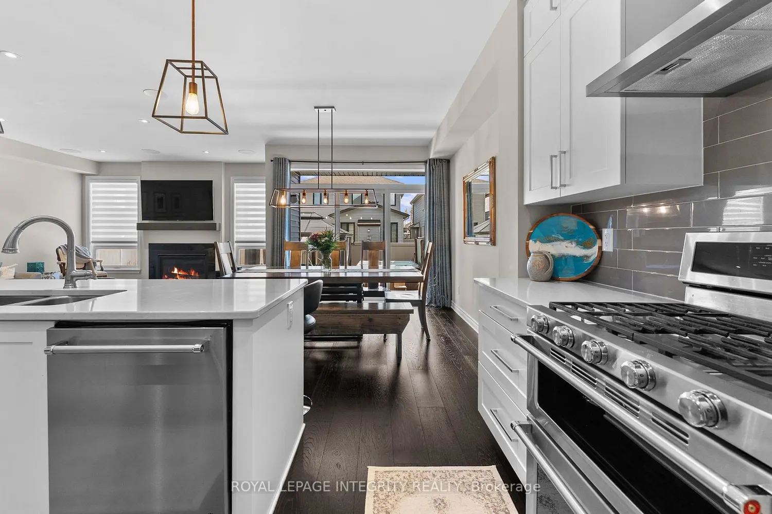 270 Shinleaf Crescent photo 3
