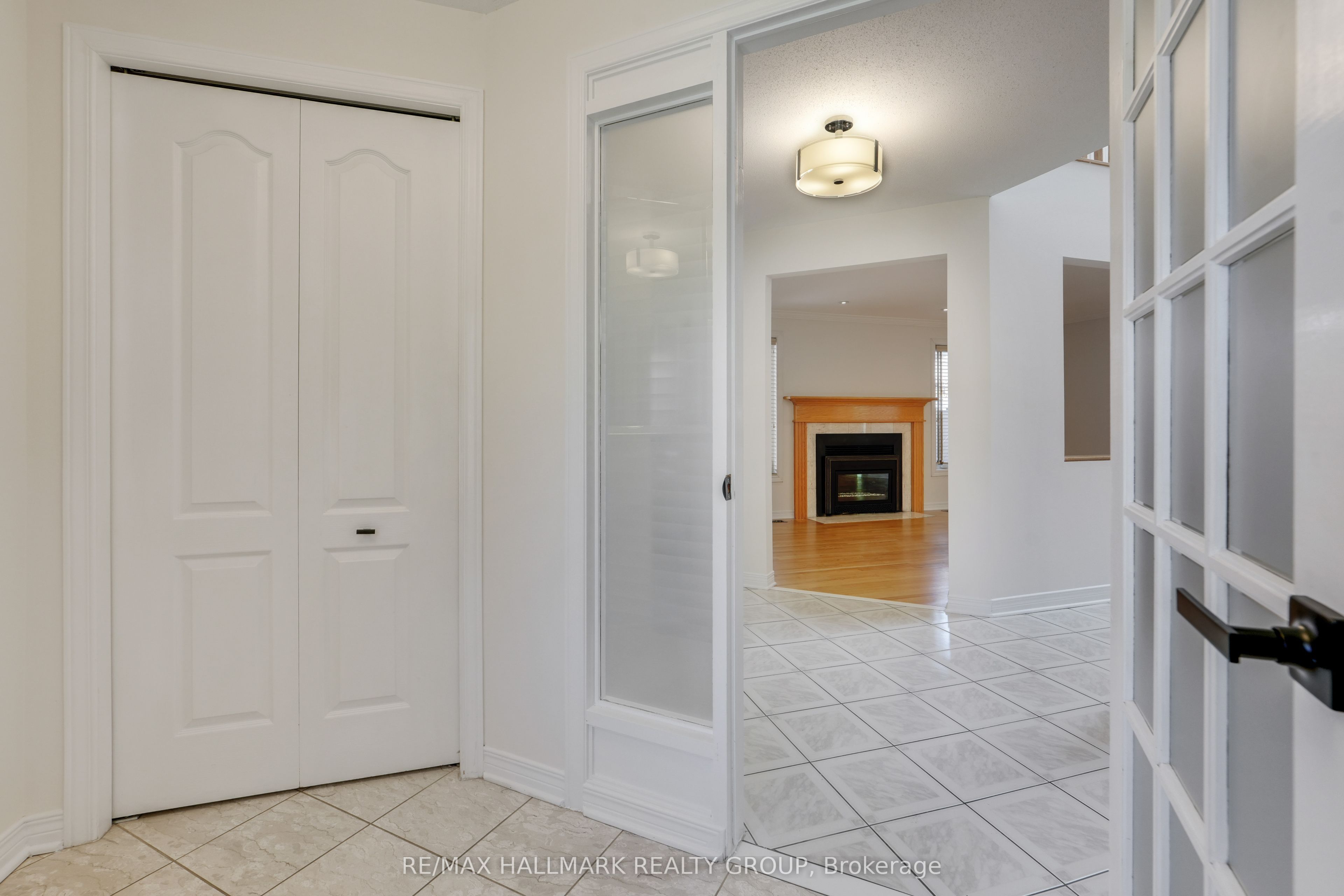 Additional image 3 of 21 Dalecroft Crescent, Ottawa, ON, K2G 5V9