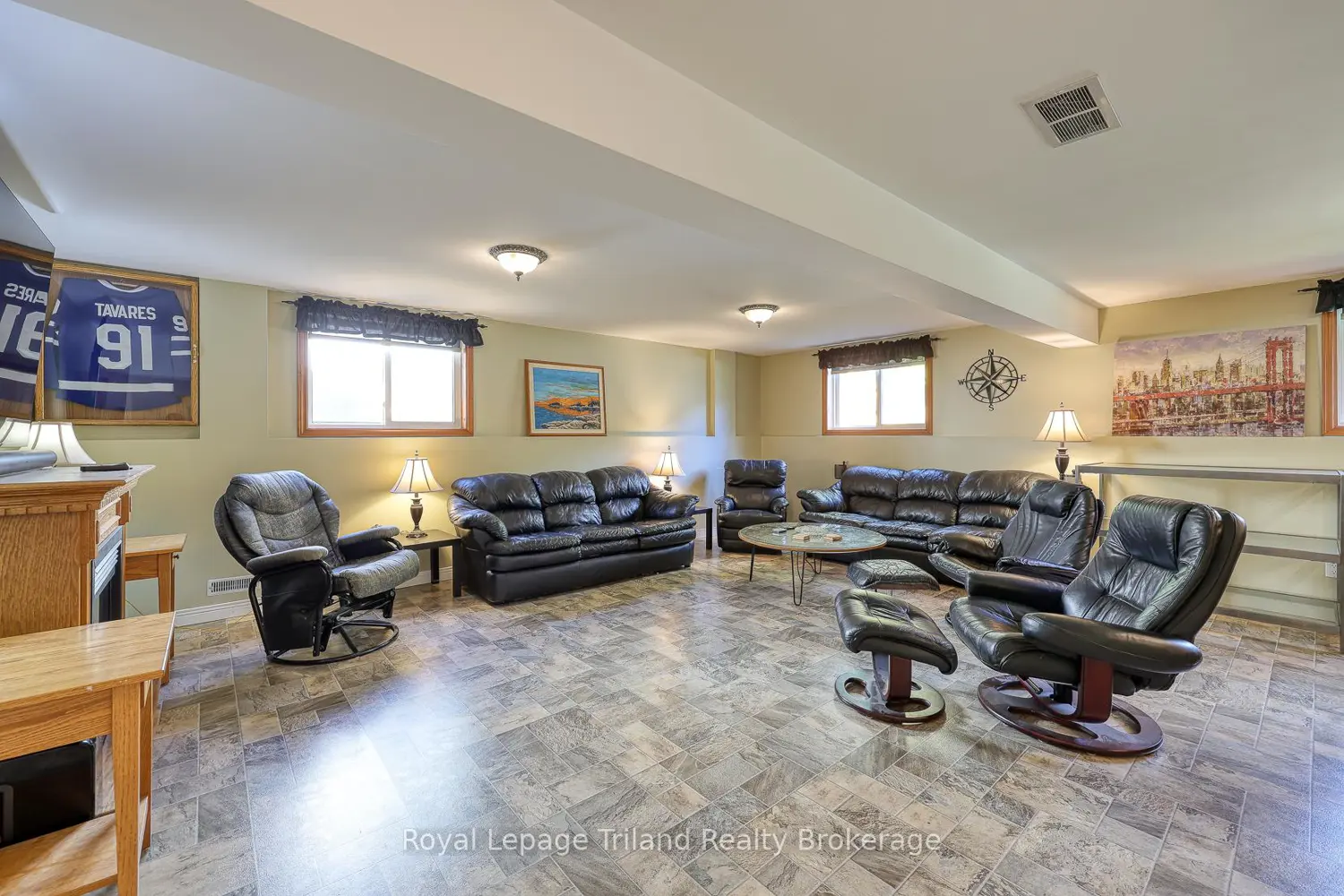 89 Markham Street photo 5