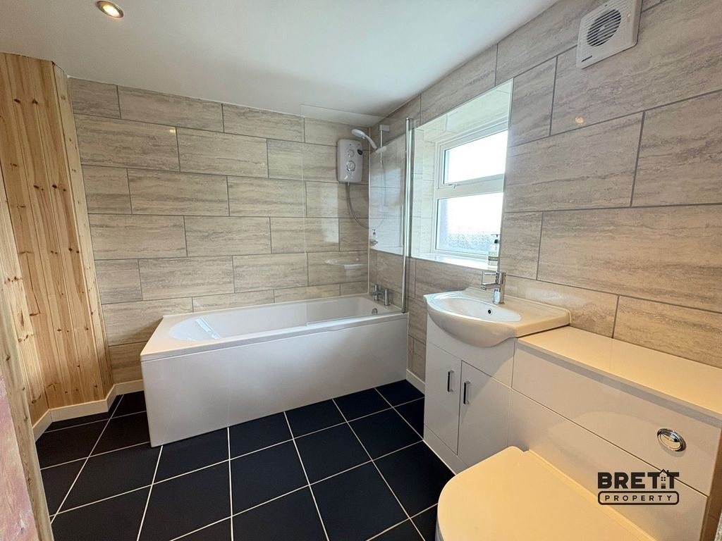 Additional image 4 of 2 bed terraced house to rent5 Leonardston Mews, Leonardston Road, Llanstadwell, Milford Haven, Pembrokeshire. SA73