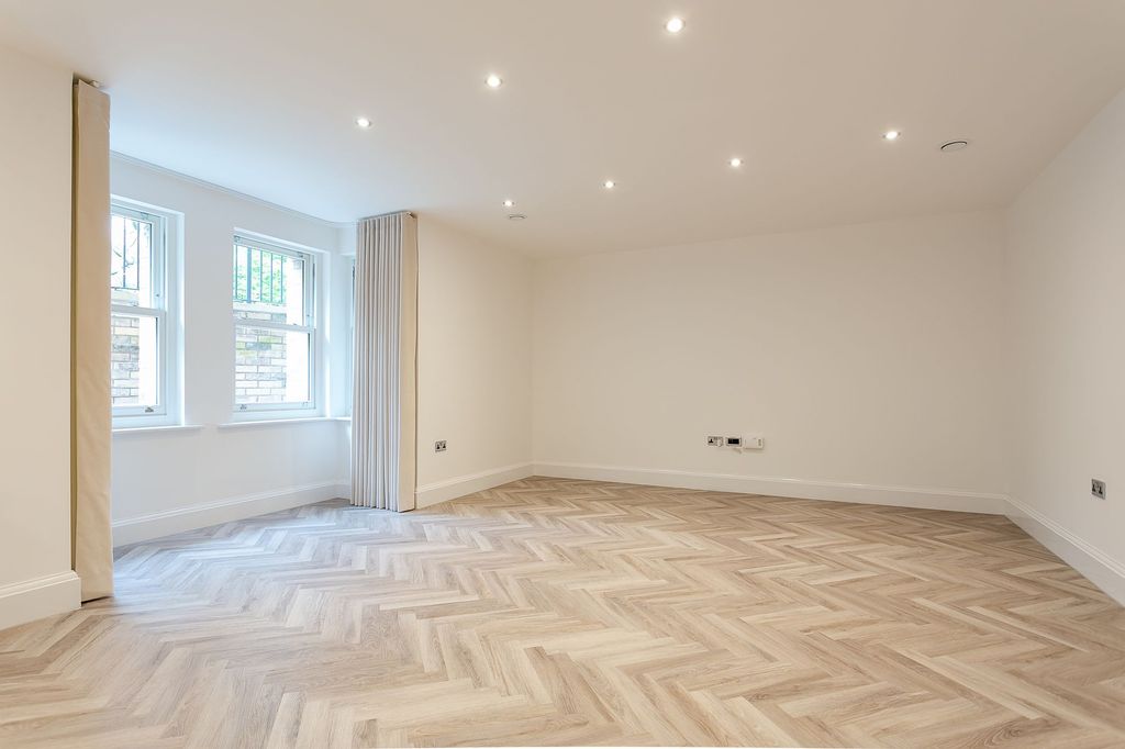 Additional image 4 of 2 bed flat to rentThe Oval, Harrogate HG2