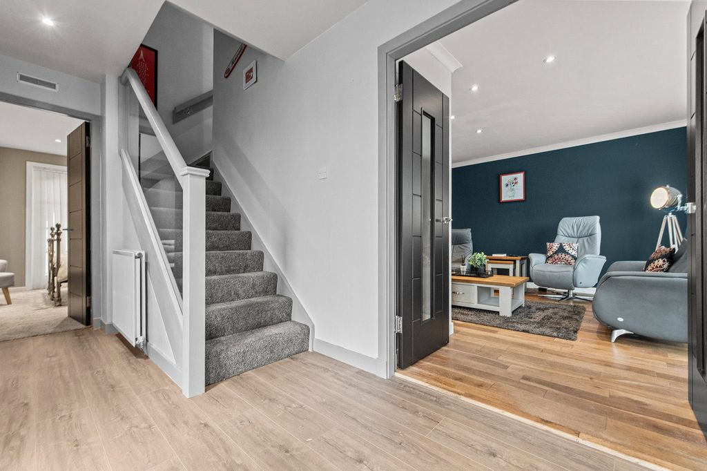 Additional image 15 of 3 bed detached house for sale70 Anson Avenue, Falkirk FK1