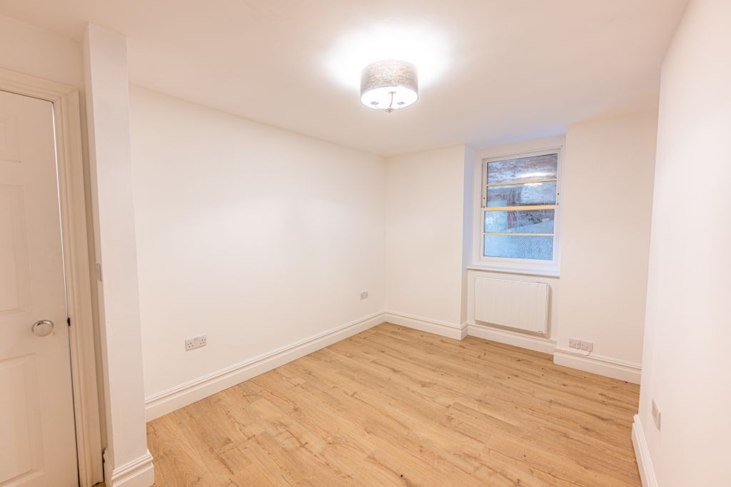 Additional image 8 of 2 bed flat to rentClaremont Crescent, Weston-Super-Mare BS23