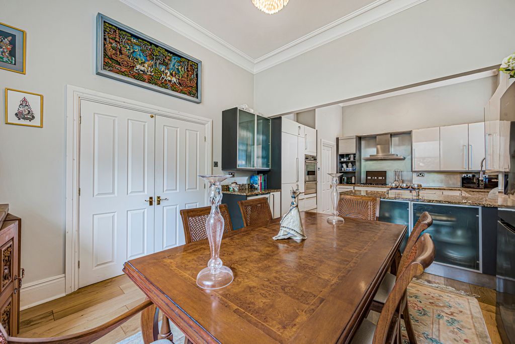 Additional image 8 of 3 bed flat for saleBeechfield Road, Alderley Edge, Cheshire SK9