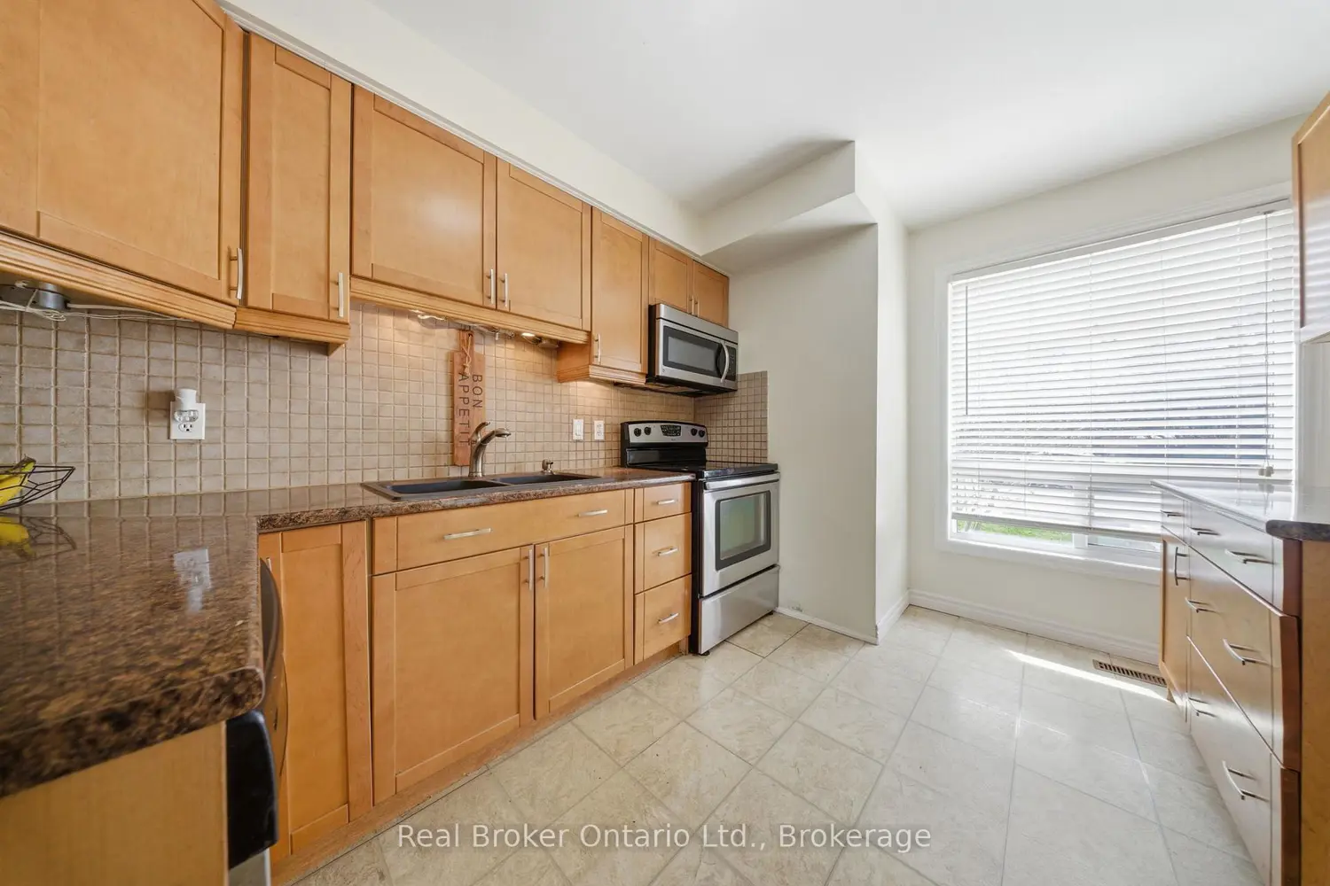Additional image 5 of 32 Mowat Boulevard 41