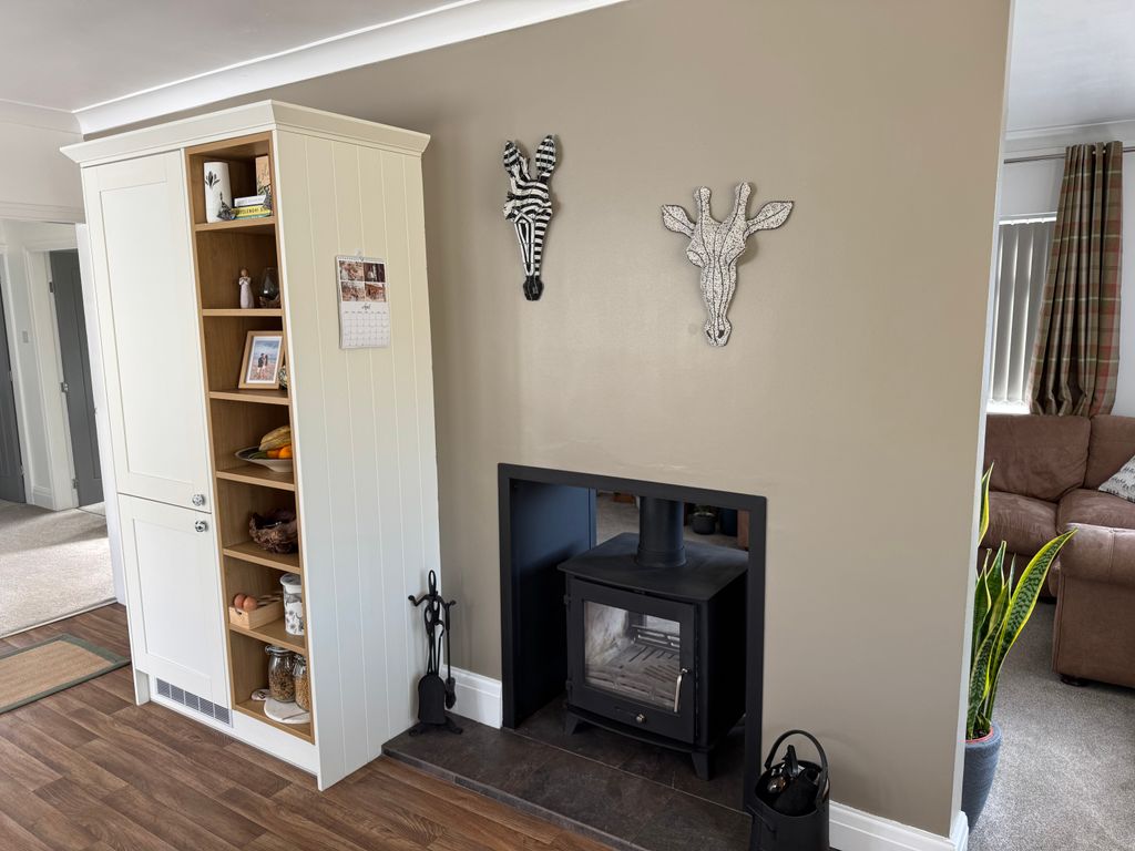 Additional image 5 of 3 bed detached bungalow to rentWoodland Drive, Broughton DN20