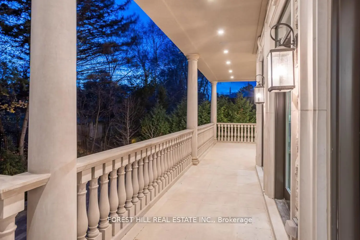Additional image 18 of 15 Tudor Gate