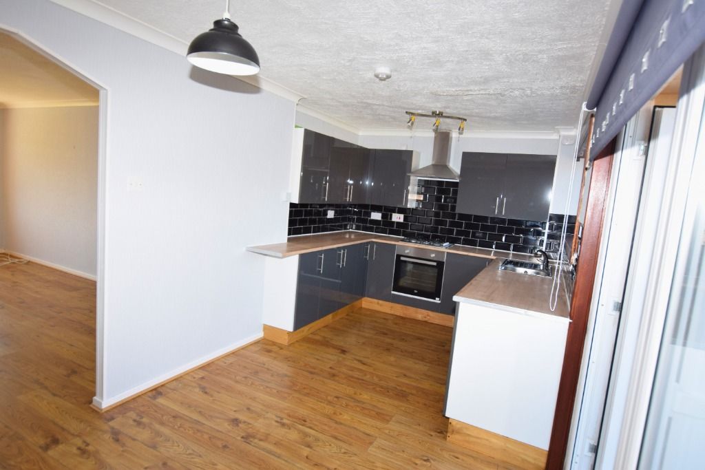 Additional image 5 of 3 bed terraced house to rentMacnaughton Drive, Kilmarnock, East Ayrshire KA3