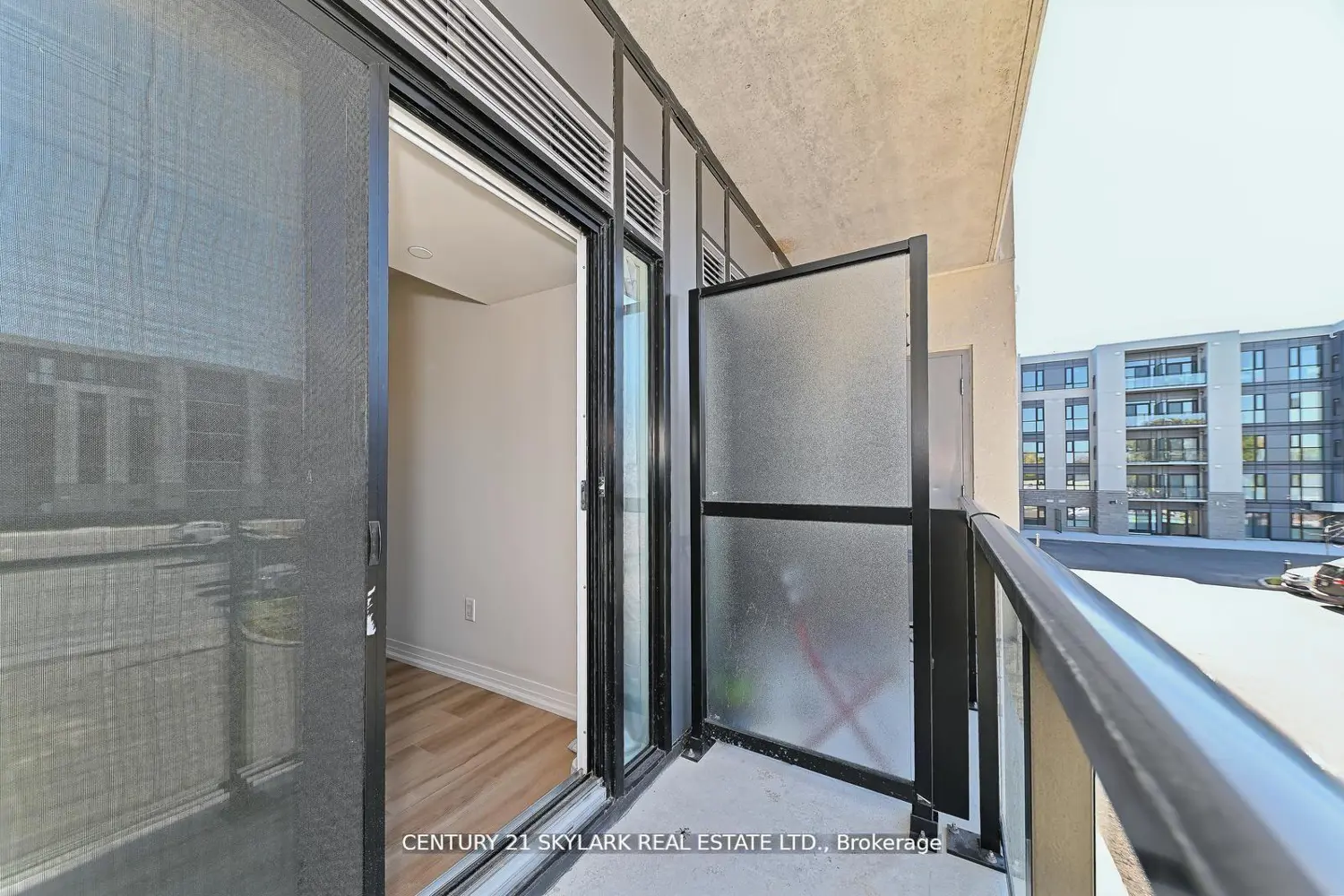 Additional image 10 of 50 Herrick Ave Avenue 216
