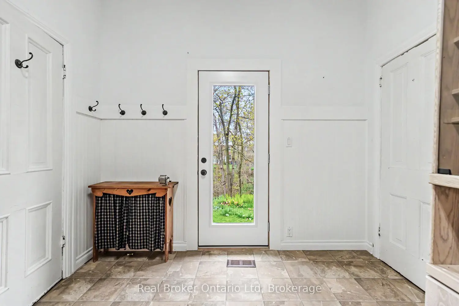 Additional image 16 of 846 7Th Avenue