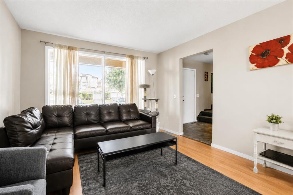 Additional image 2 of 140 Dalhousie Road NW, Calgary, AB, T3A 2H1