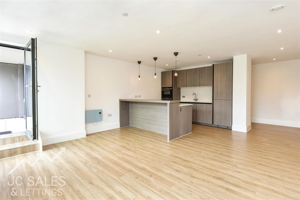 Additional image 5 of 2 bed flat to rentHallam Towers, Fulwood Road, Sheffield S10