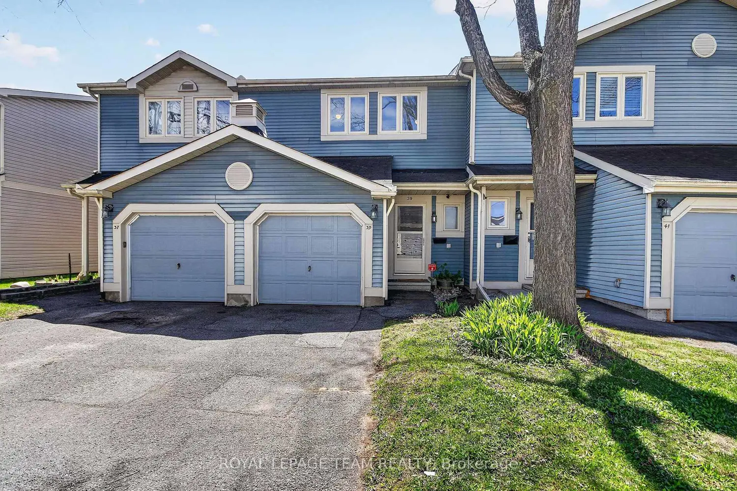 39 Saxton Private