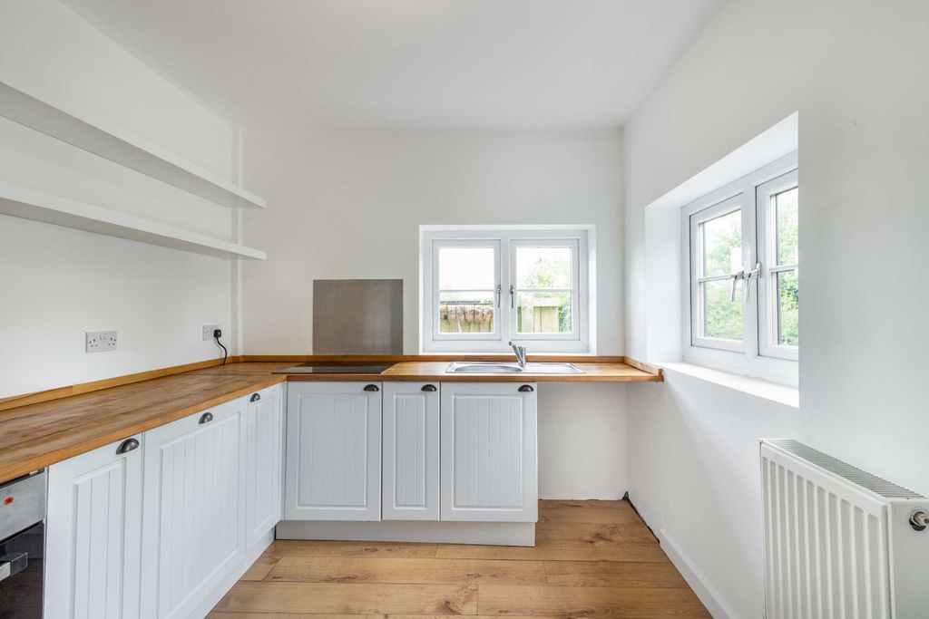 Additional image 2 of 3 bed terraced house to rentUsk, Monmouthshire NP15