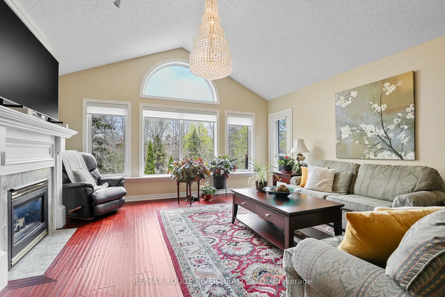 38 Worthington Drive photo 2