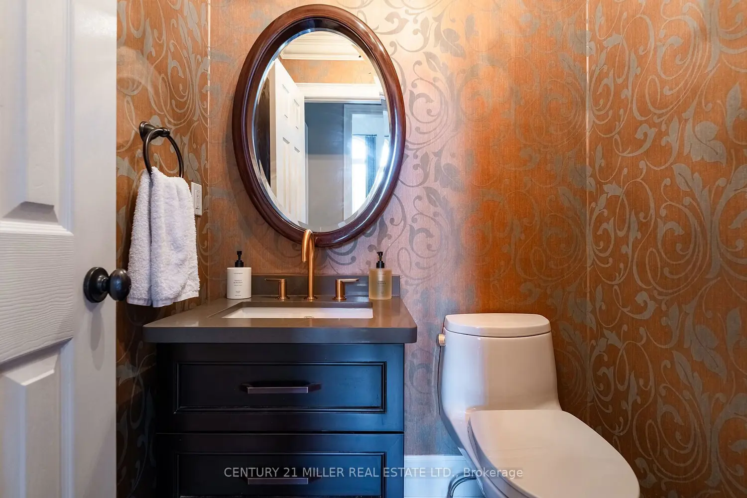 Additional image 7 of 1392 Clearwater Crescent
