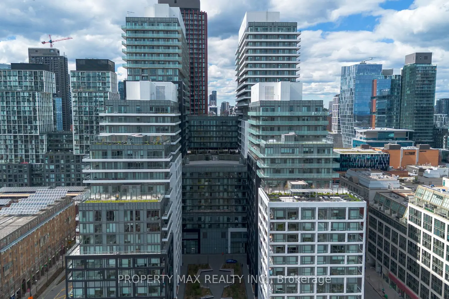 70 Princess Street 403 photo 3