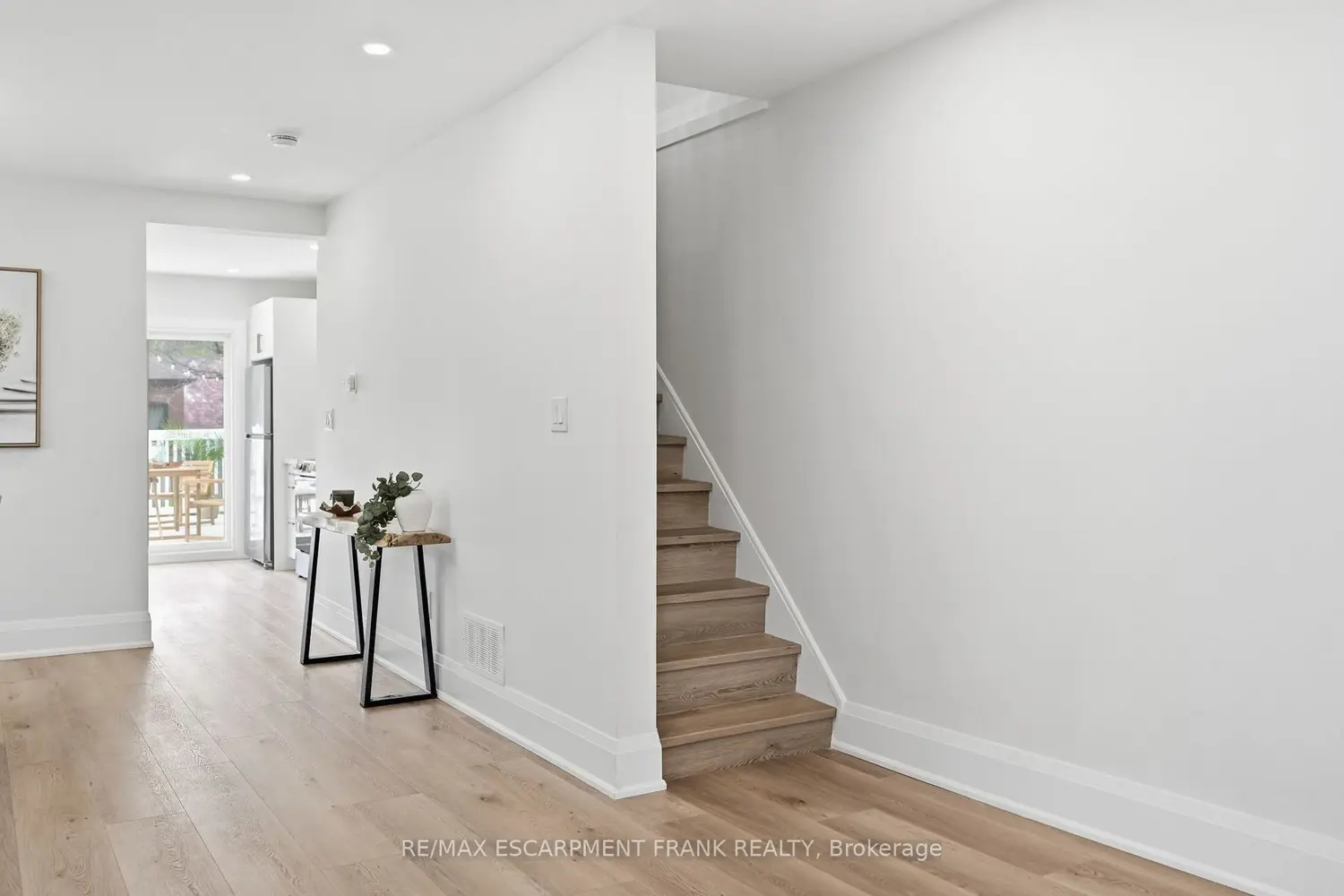 Additional image 10 of 205 Locke Street