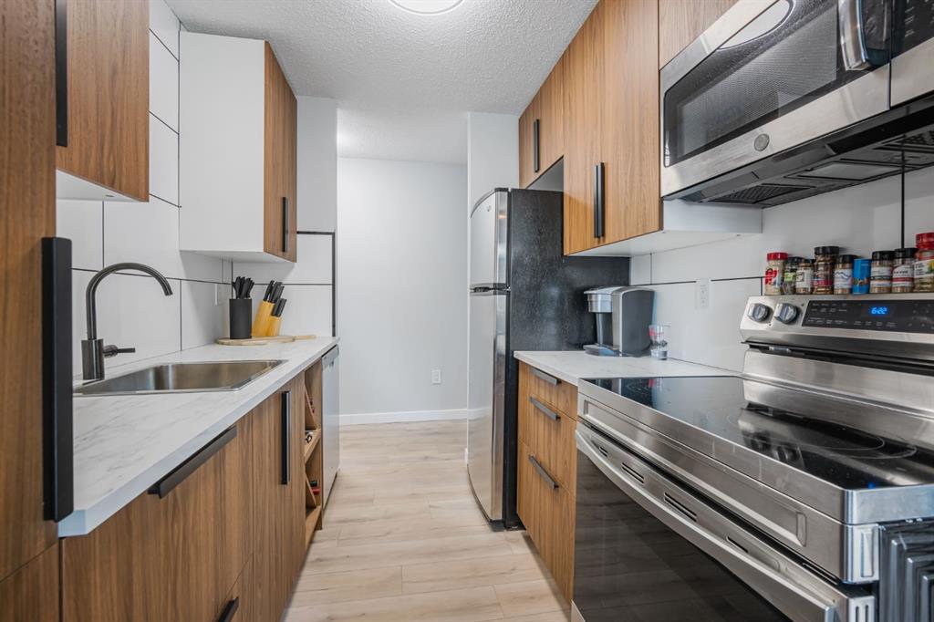 Additional image 2 of 634-11620 Elbow Drive SW, Calgary, AB, T2W 3L6