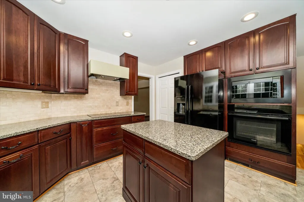 Additional image 17 of 8405 Saint Regis Way, Gaithersburg, MD 20886
