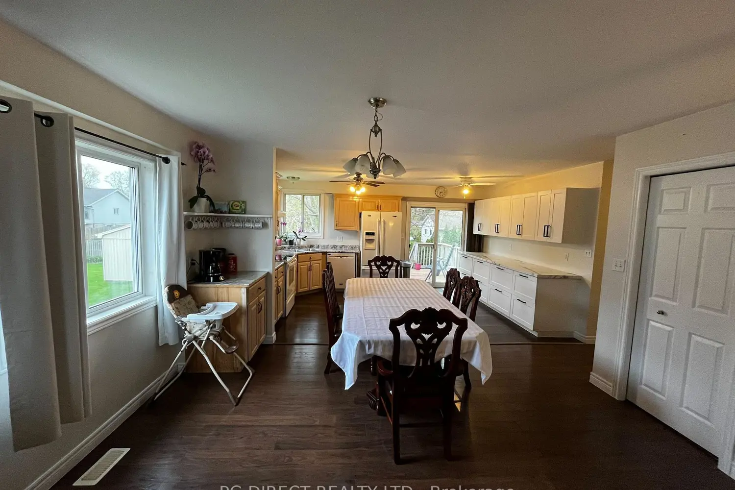 844 Cottage Grove Avenue