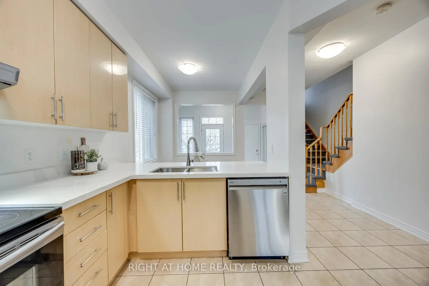 Additional image 4 of 1015 Galesway Boulevard 13