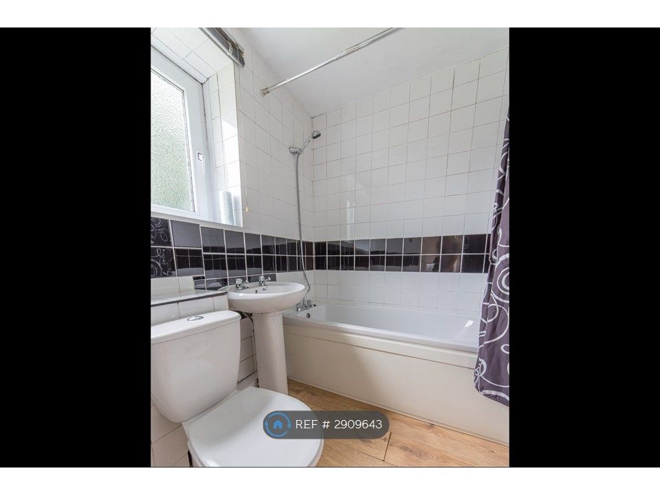 Additional image 4 of Studio to rentEbury Houses, Croesyceiliog, Cwmbran NP44