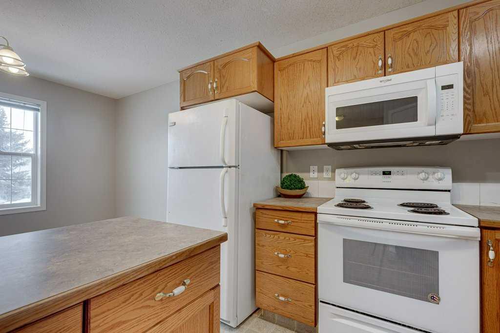 Additional image 6 of 15 Kerry Wood Mews, Red Deer, AB, T4N 7B8