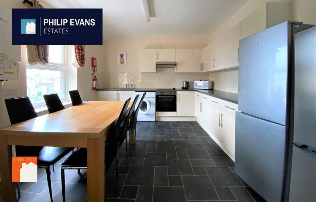 Additional image 2 of 6 bed flat to rentLoveden Road, Aberystwyth SY23