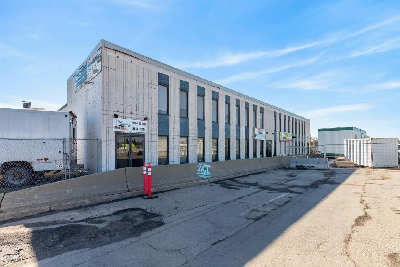 12523 127 Street, Edmonton, AB, T5L1A3