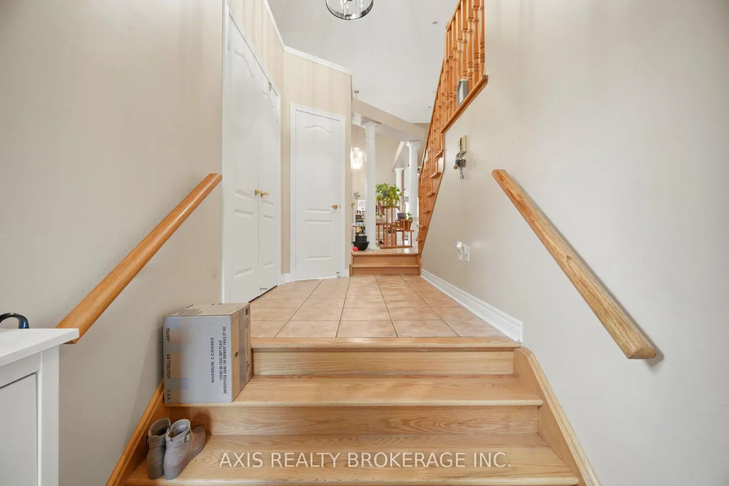27 Terrastone Court photo 3