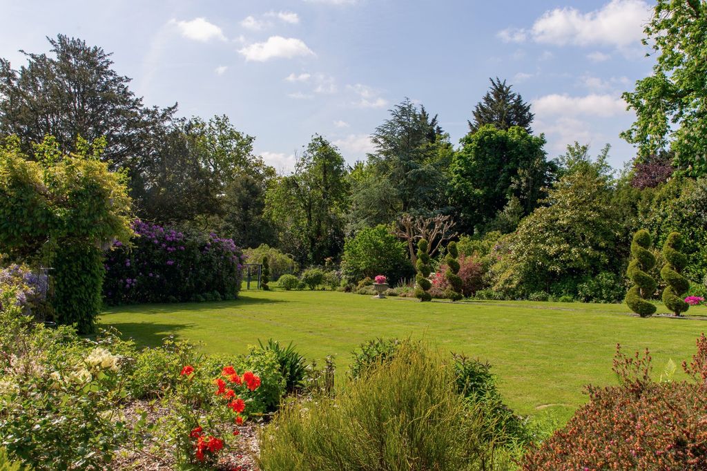 Additional image 20 of 6 bed detached house for saleHighwood Hill, London NW7