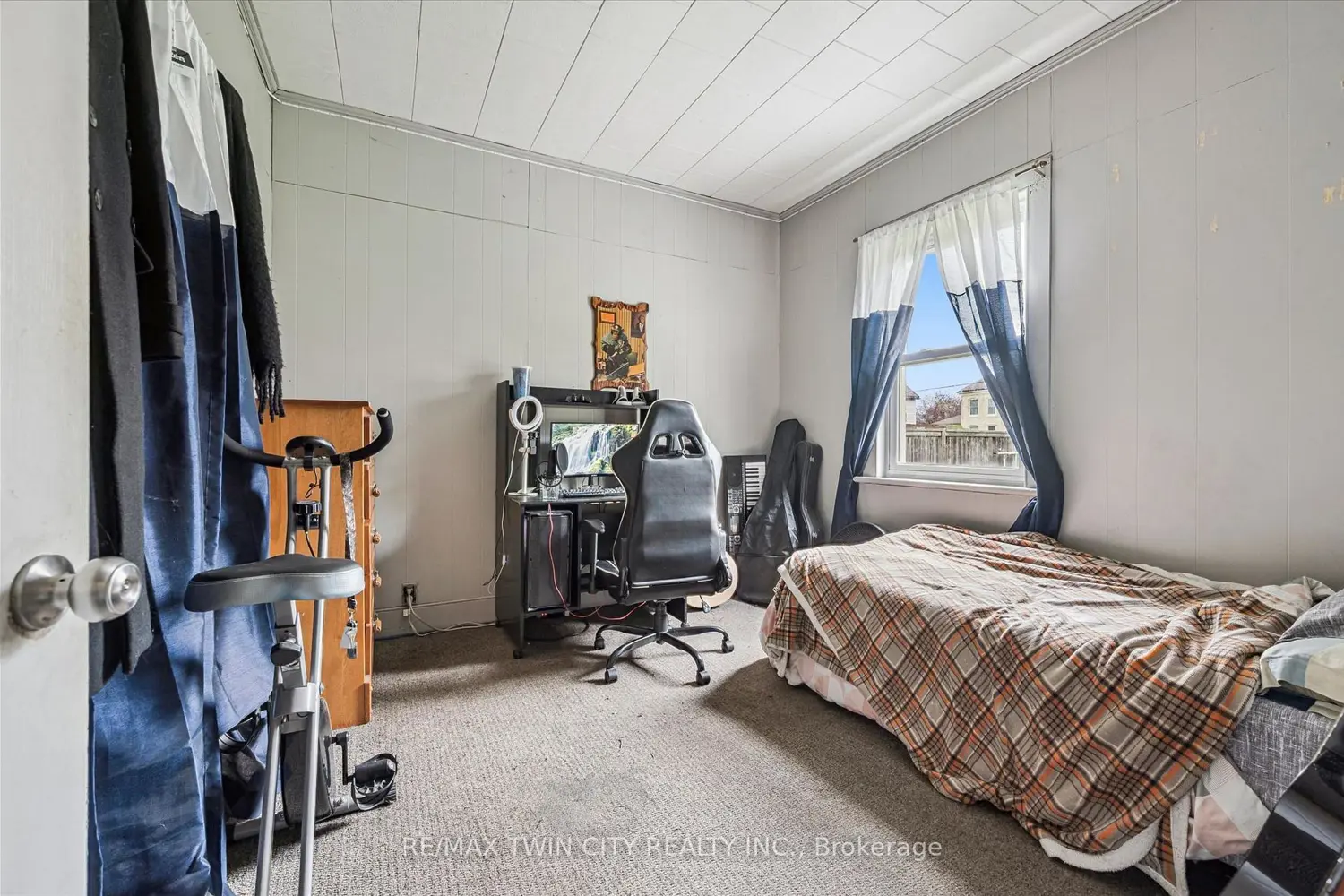 Additional image 15 of 27 Roseview Avenue