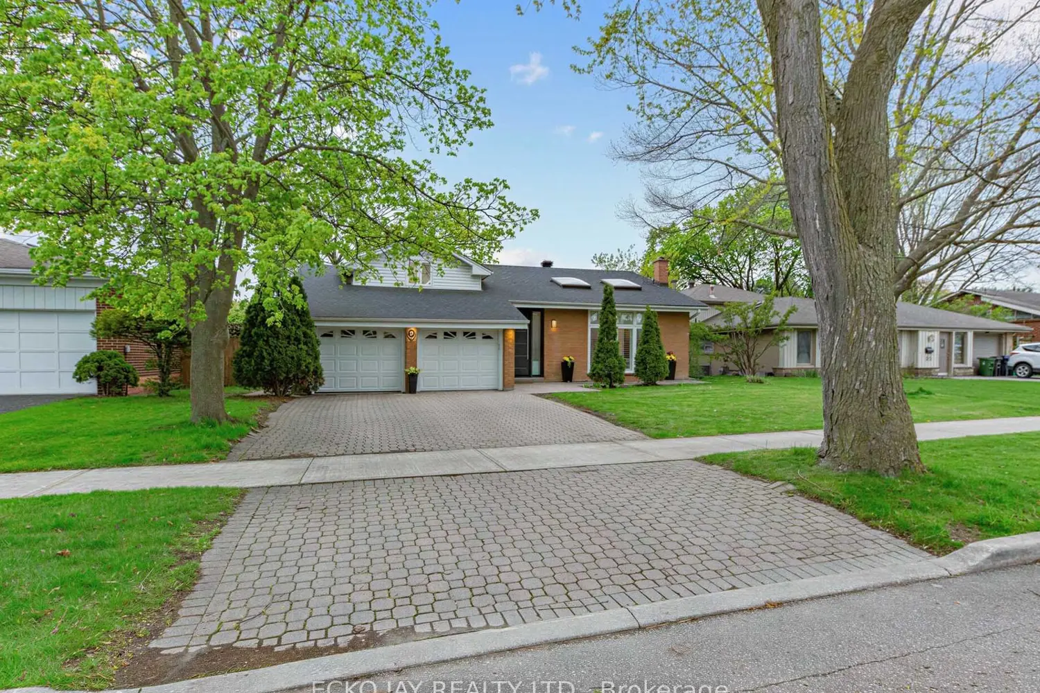 27 Silkwood Crescent photo 2