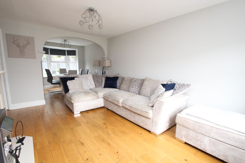 Additional image 3 of 4 bed semi-detached house to rentDonaldswood Park, Paisley PA2