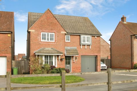 May Drive, Glenfield, Leicester, Leicestershire LE3