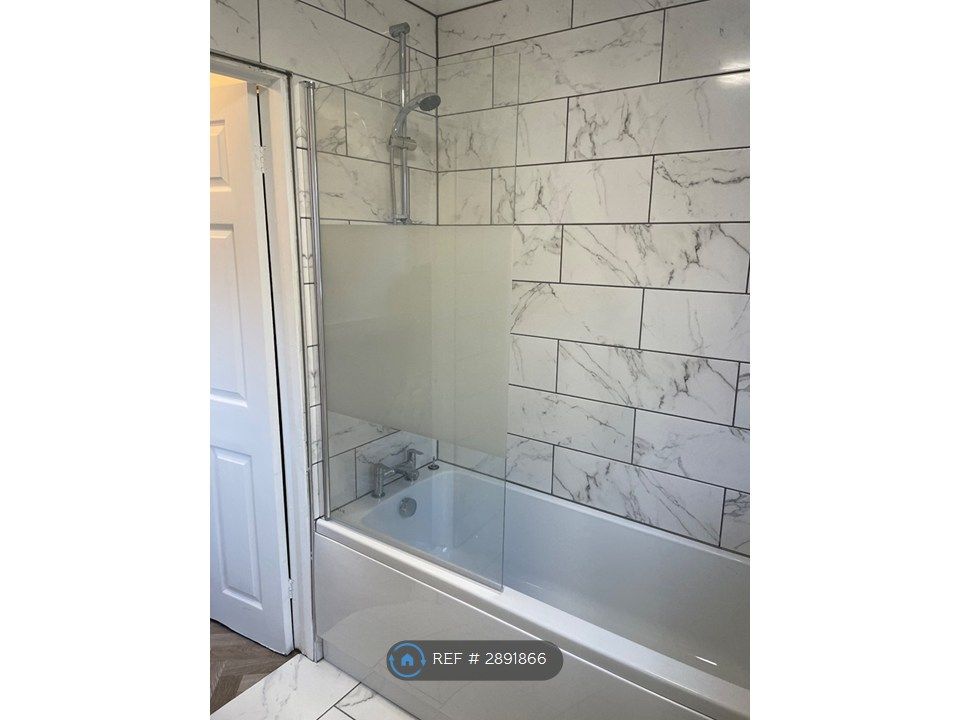 Additional image 8 of 3 bed terraced house to rentRectory Road, Crumlin, Newport NP11