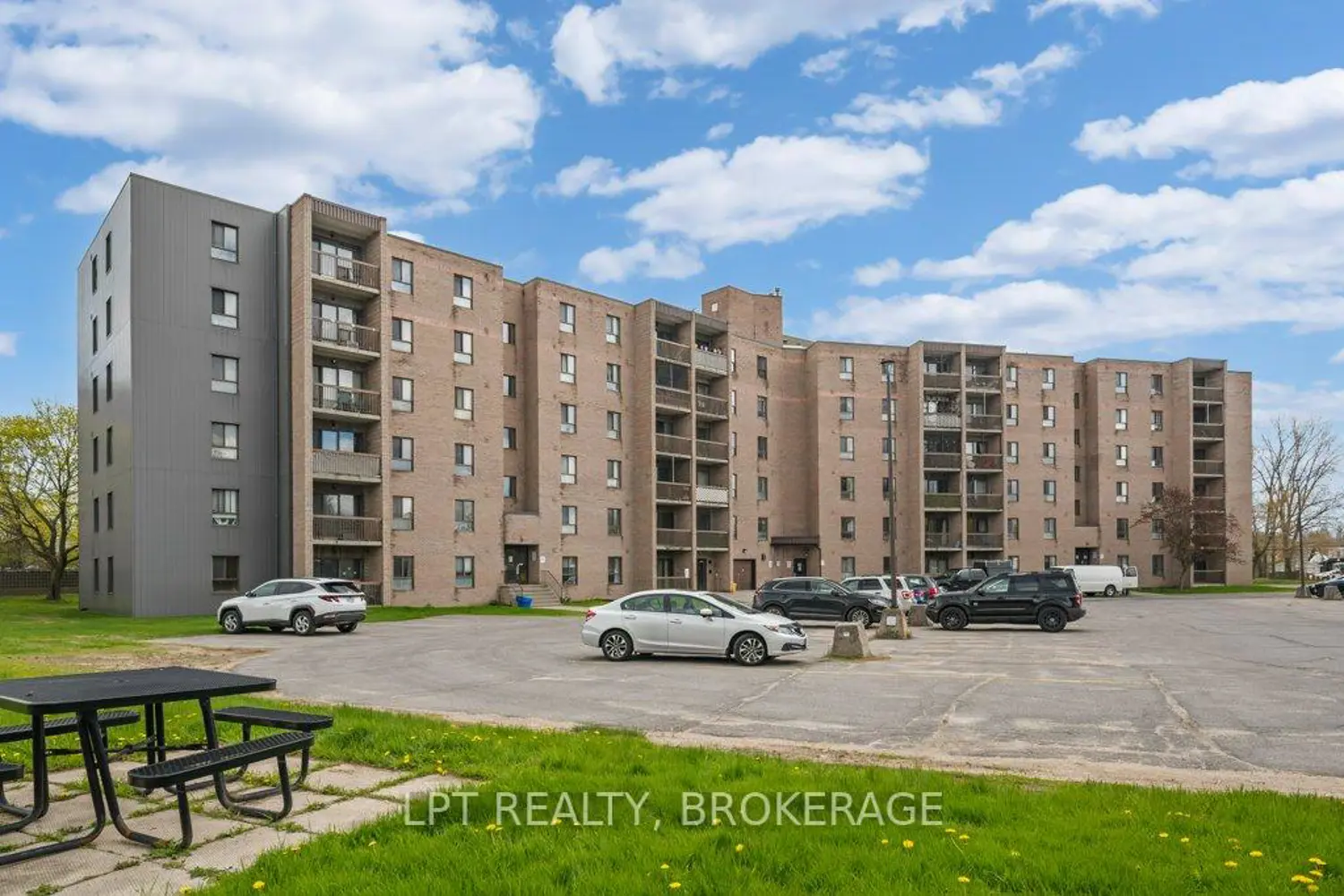 Additional image 11 of 17 Eldon Hall Place 303