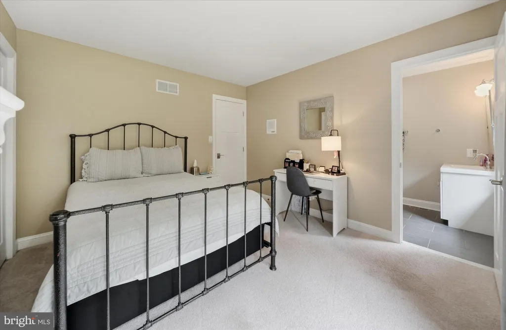 Additional image 62 of 43 Bridleshire Rd, Newark, DE 19711