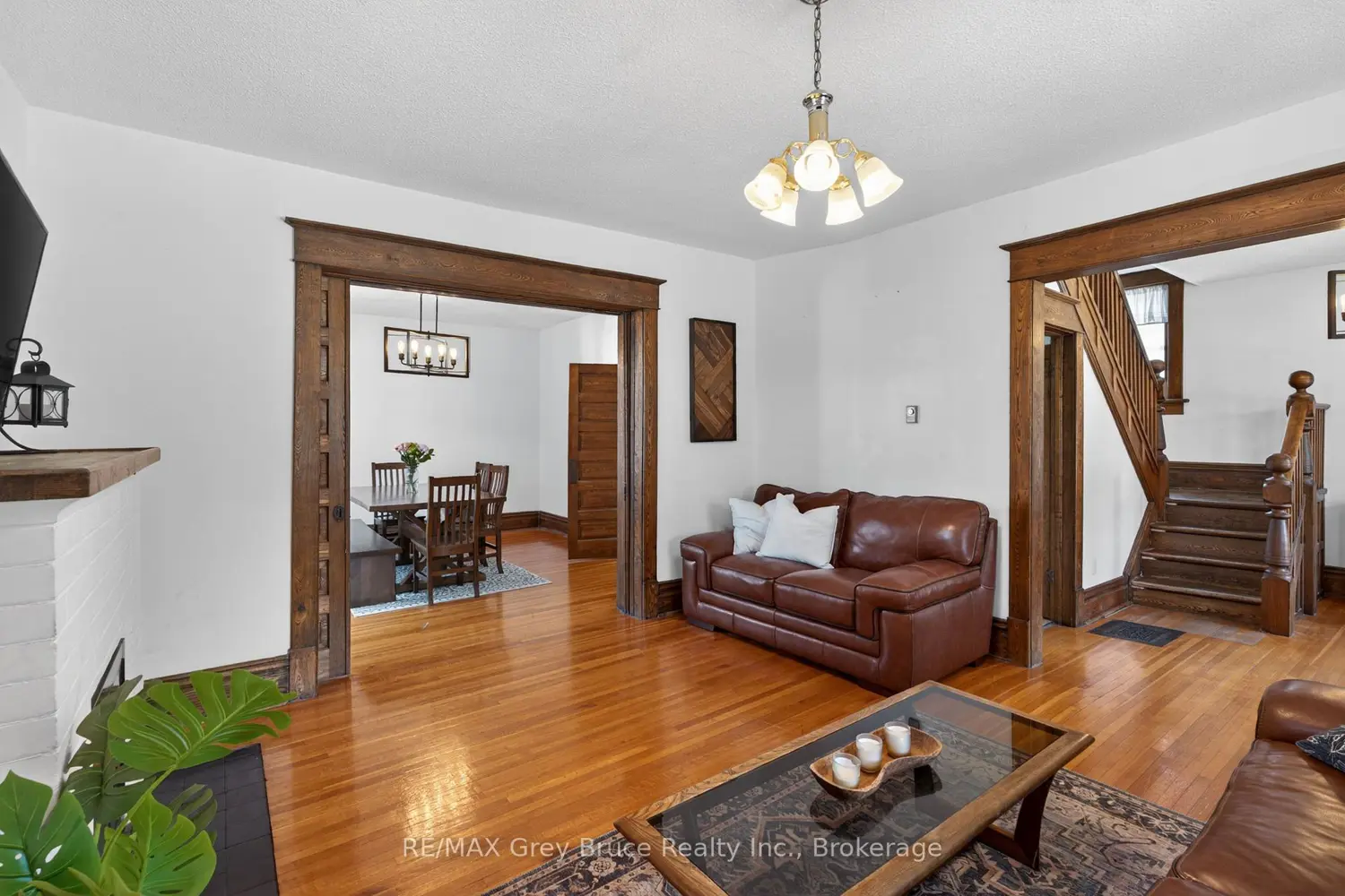 131 2Nd Avenue photo 3