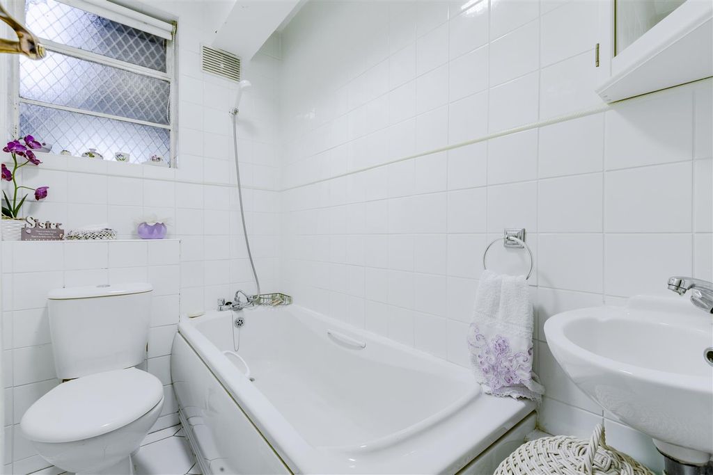 Additional image 13 of 3 bed flat for saleFurze Hill, Hove BN3