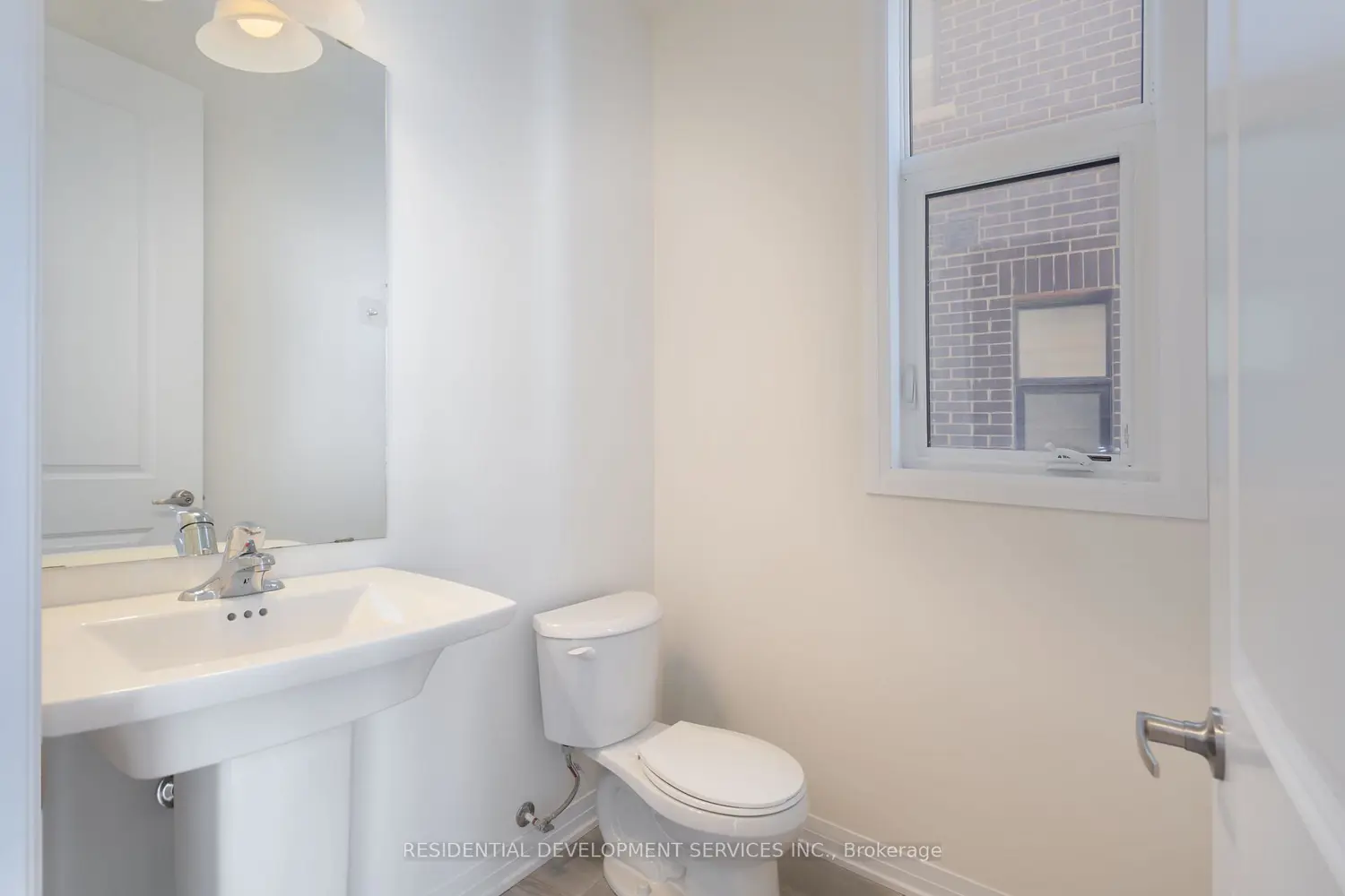 Additional image 17 of 11411 Leslie Street