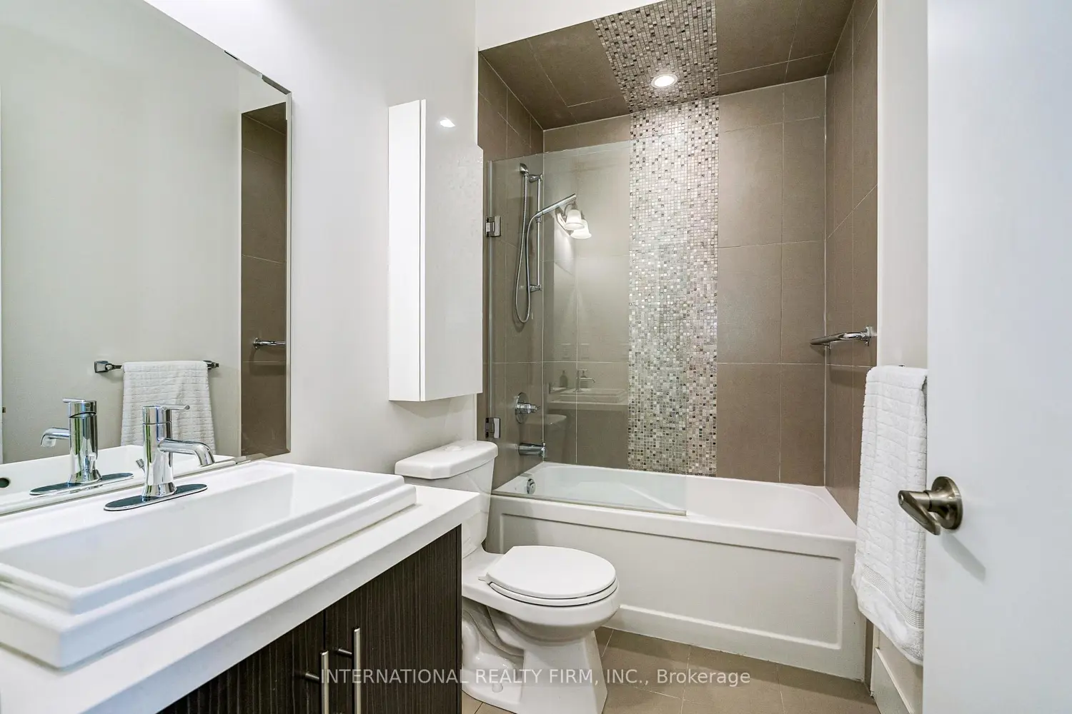 Additional image 10 of 46 Allegranza Avenue