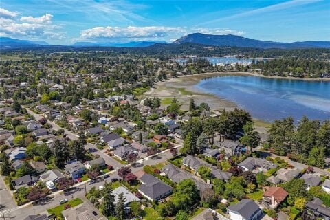 Additional image 8 of 10210 Third Street, Sidney, BC, V8L 3B9