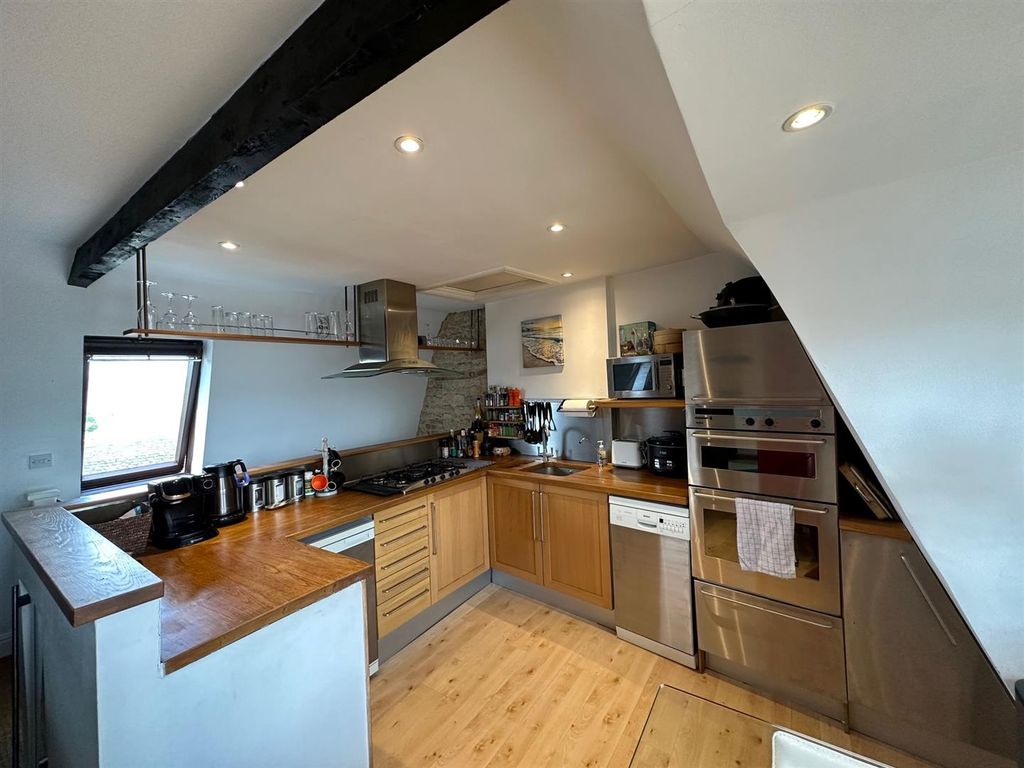 Additional image 12 of 2 bed terraced house to rentChurch Street, St Martins, Stamford PE9