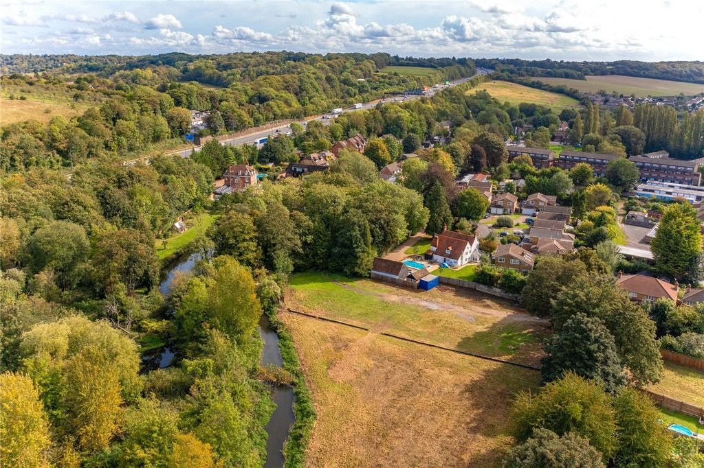 Additional image 4 of Land for saleClapton Approach, Wooburn Green, High Wycombe, Buckinghamshire HP10