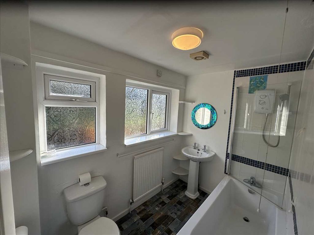 Additional image 8 of 3 bed end terrace house to rentChapman Avenue, Scunthorpe DN17